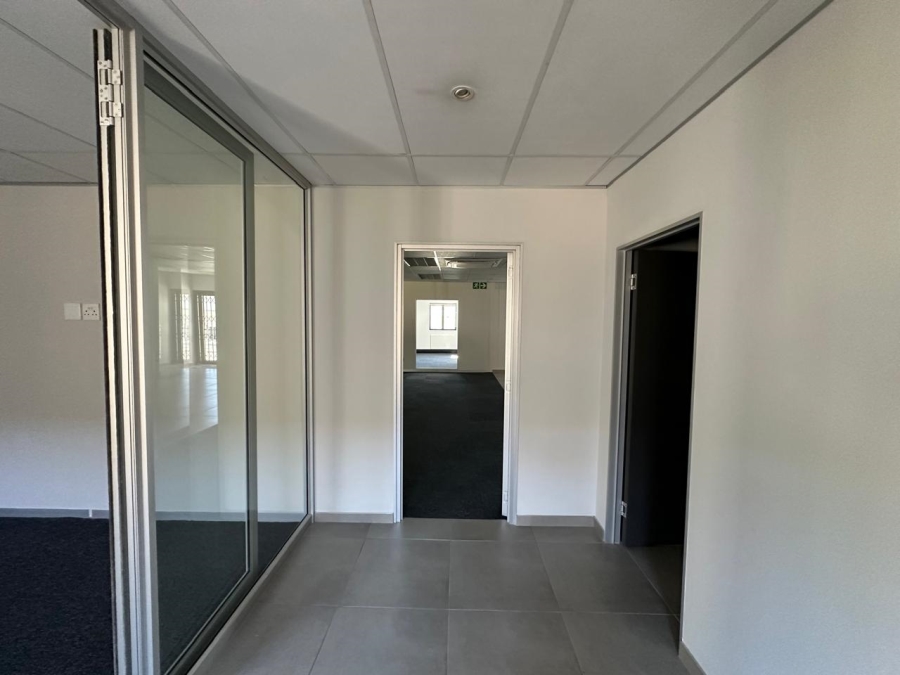 To Let commercial Property for Rent in Strubensvallei Gauteng