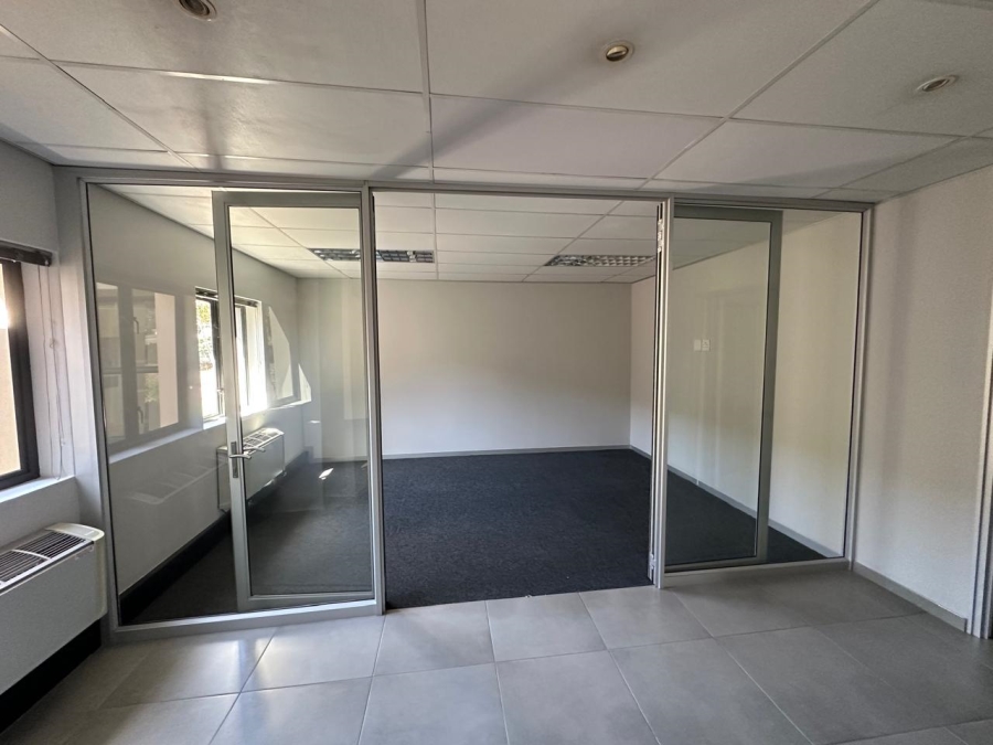 To Let commercial Property for Rent in Strubensvallei Gauteng