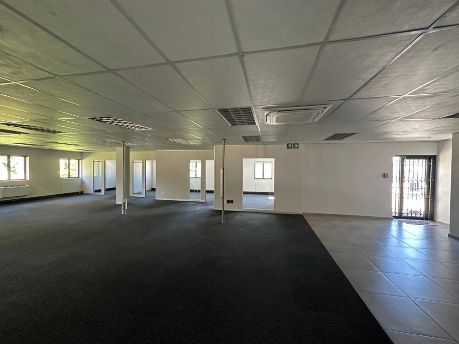 To Let commercial Property for Rent in Strubensvallei Gauteng