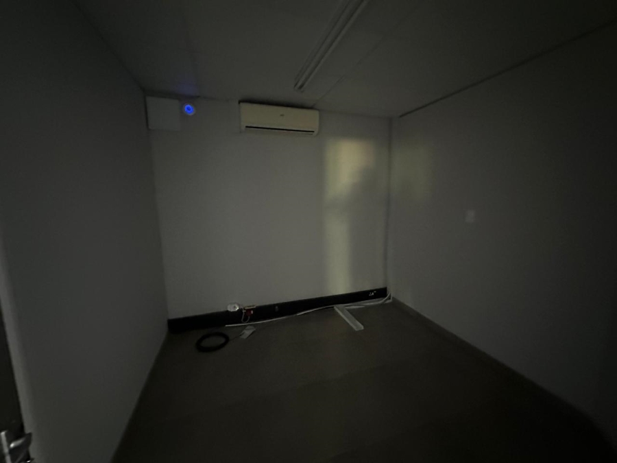 To Let commercial Property for Rent in Strubensvallei Gauteng