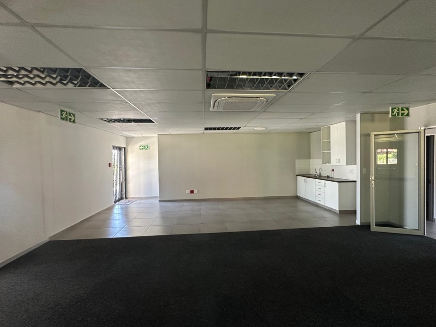 To Let commercial Property for Rent in Strubensvallei Gauteng