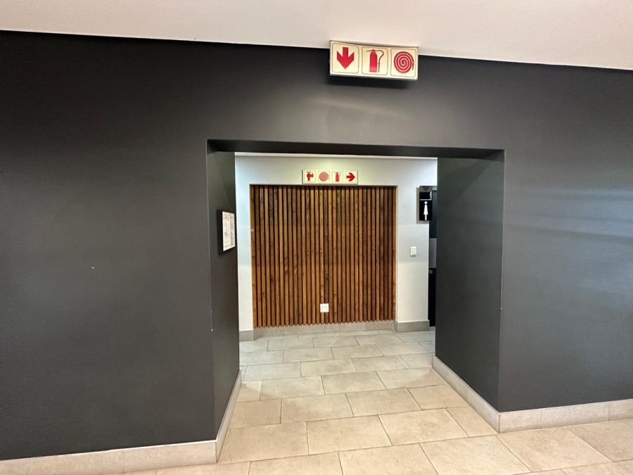 To Let commercial Property for Rent in Strubensvallei Gauteng