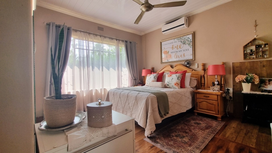 4 Bedroom Property for Sale in Falcon Ridge Gauteng