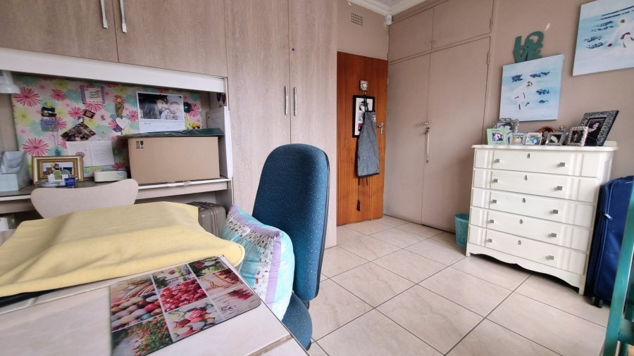 4 Bedroom Property for Sale in Falcon Ridge Gauteng