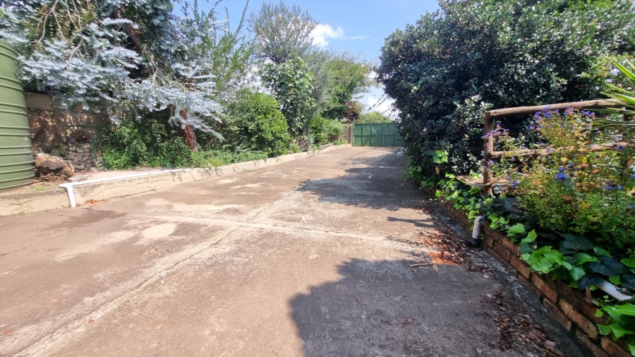 4 Bedroom Property for Sale in Falcon Ridge Gauteng