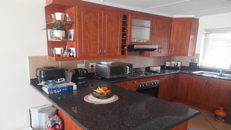 2 Bedroom Property for Sale in Riverspray Lifestyle Estate Gauteng