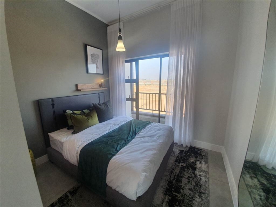 To Let 2 Bedroom Property for Rent in Waterfall Gauteng