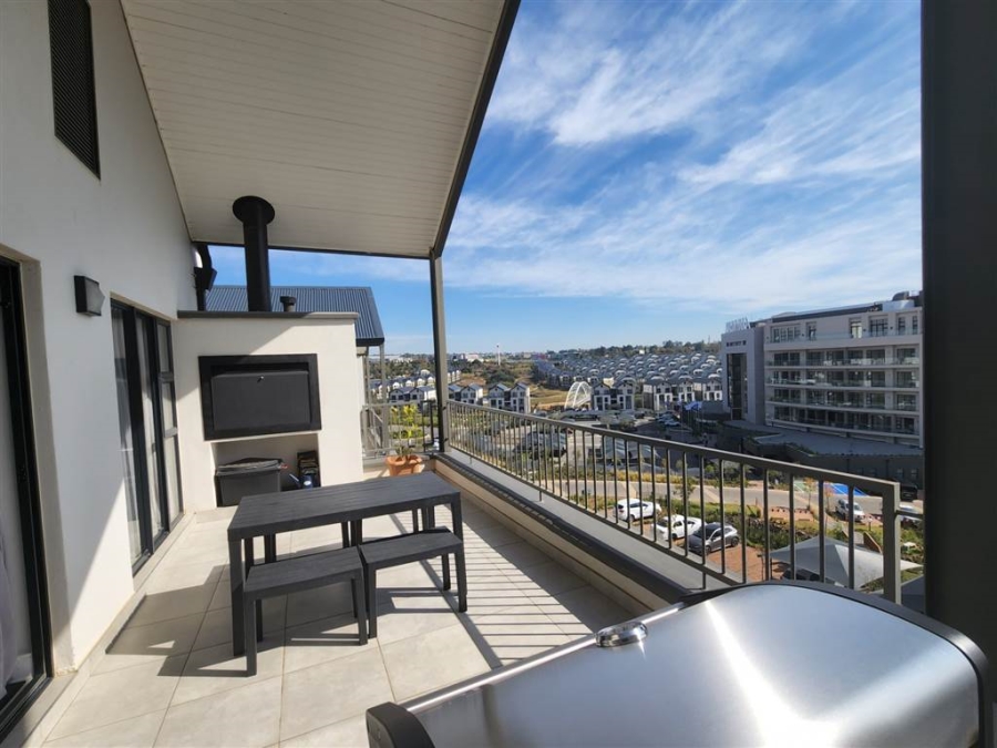 To Let 2 Bedroom Property for Rent in Waterfall Gauteng