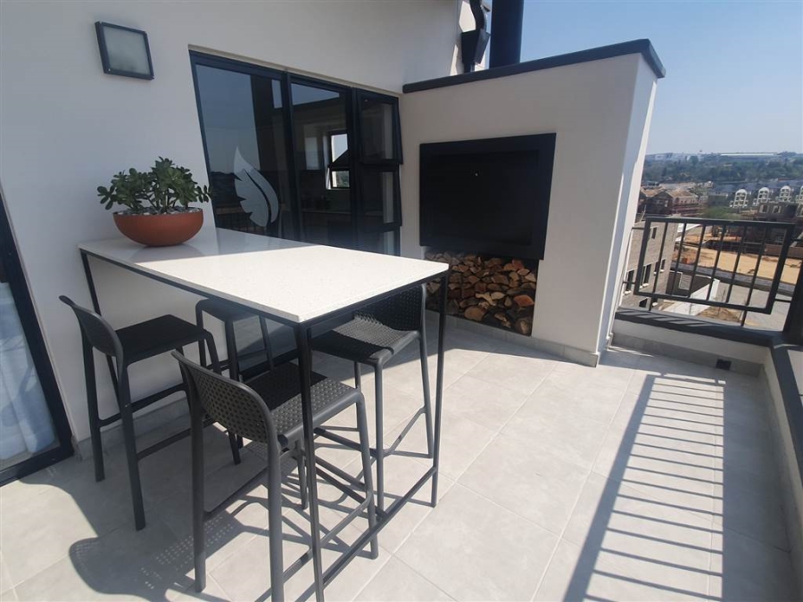 To Let 2 Bedroom Property for Rent in Waterfall Gauteng