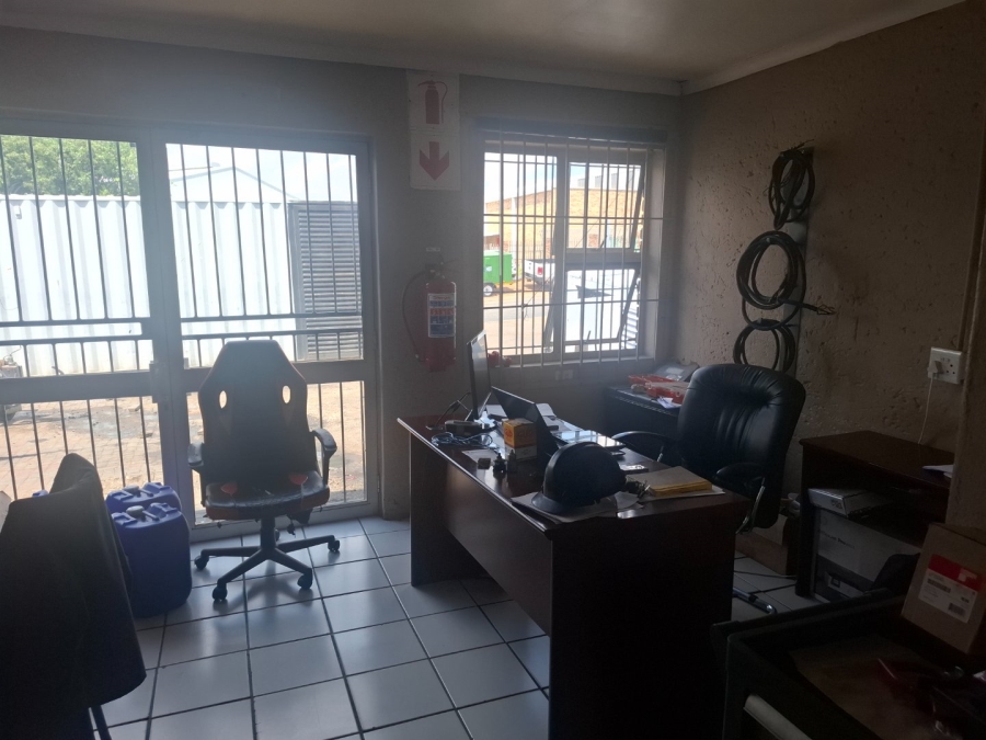 Commercial Property for Sale in Chloorkop Gauteng