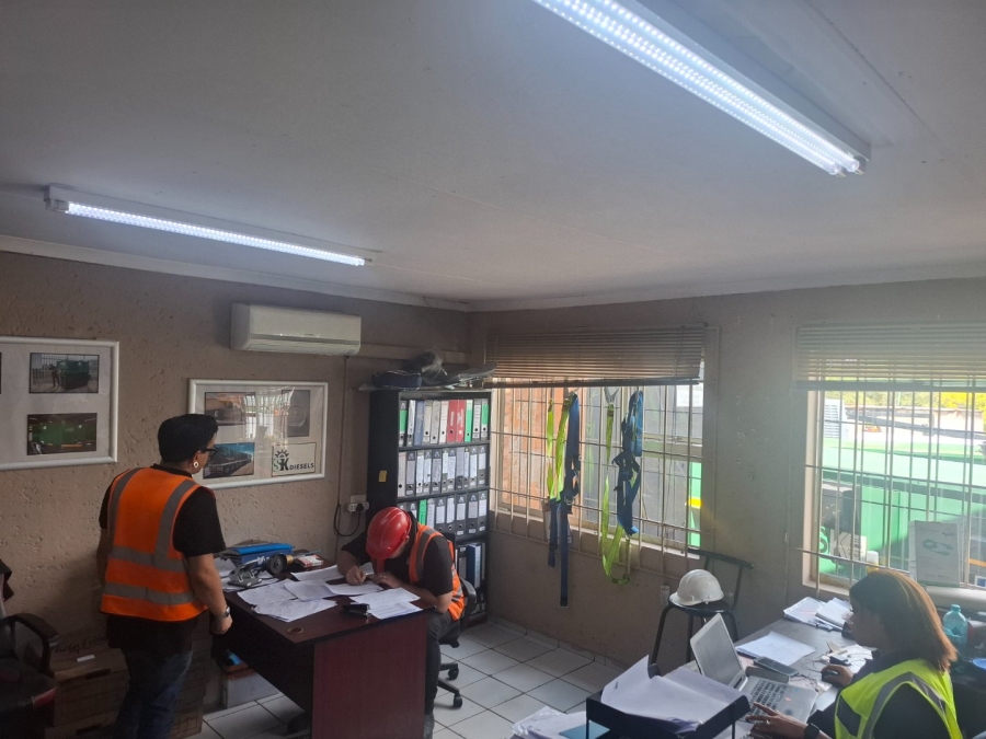 Commercial Property for Sale in Chloorkop Gauteng