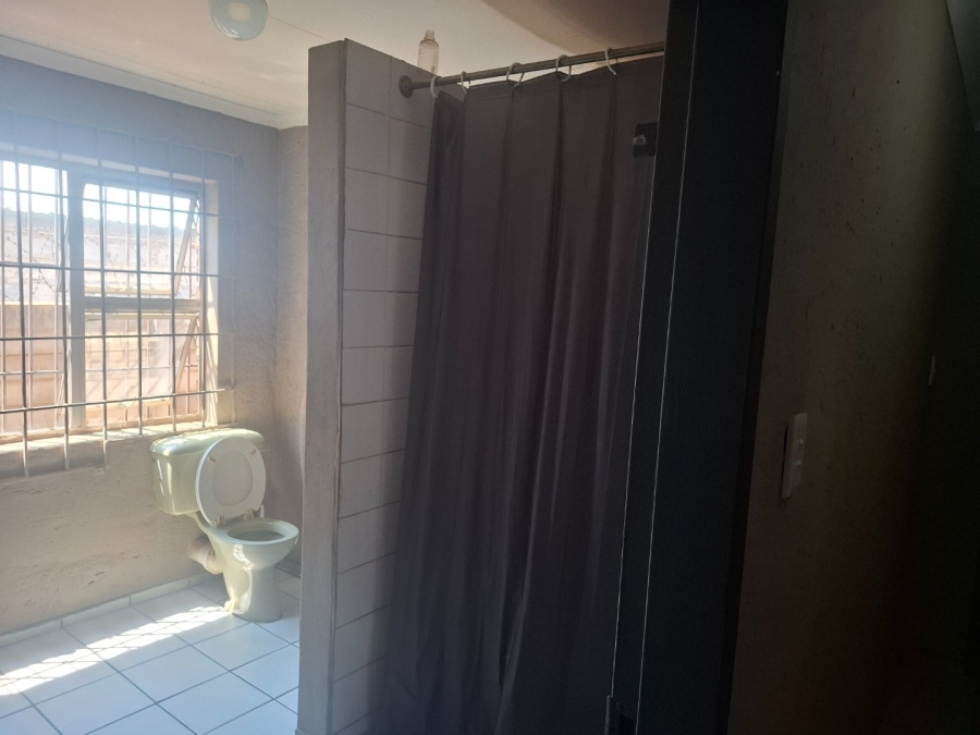 Commercial Property for Sale in Chloorkop Gauteng