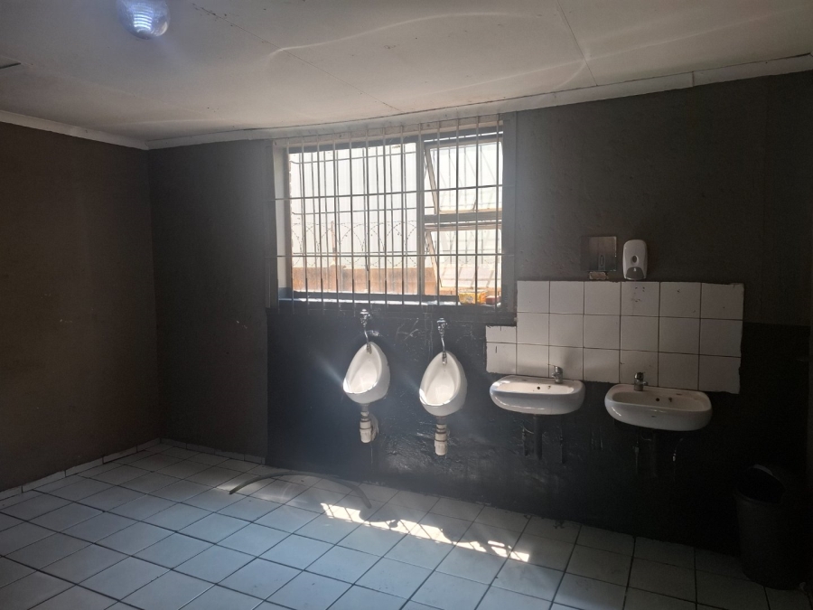Commercial Property for Sale in Chloorkop Gauteng