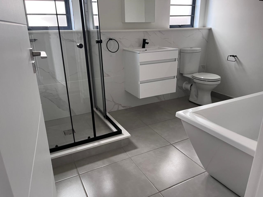 3 Bedroom Property for Sale in Waterfall Gauteng