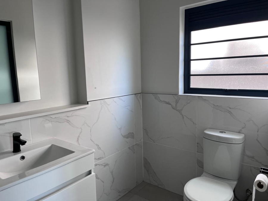 3 Bedroom Property for Sale in Waterfall Gauteng