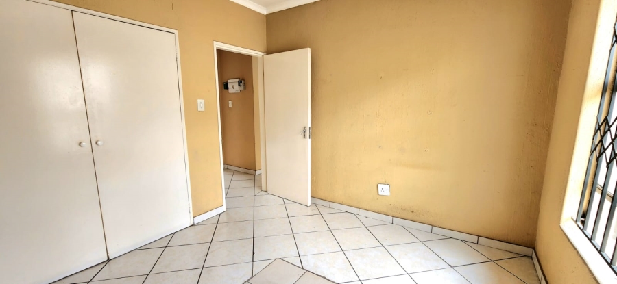 2 Bedroom Property for Sale in Lambton Gardens Gauteng