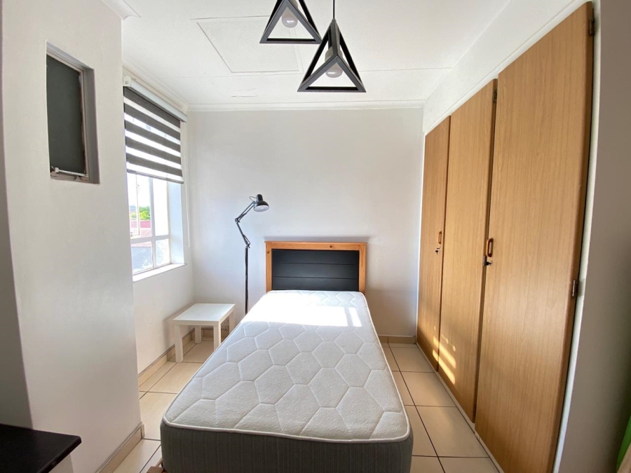 1 Bedroom Property for Sale in Hatfield Gauteng