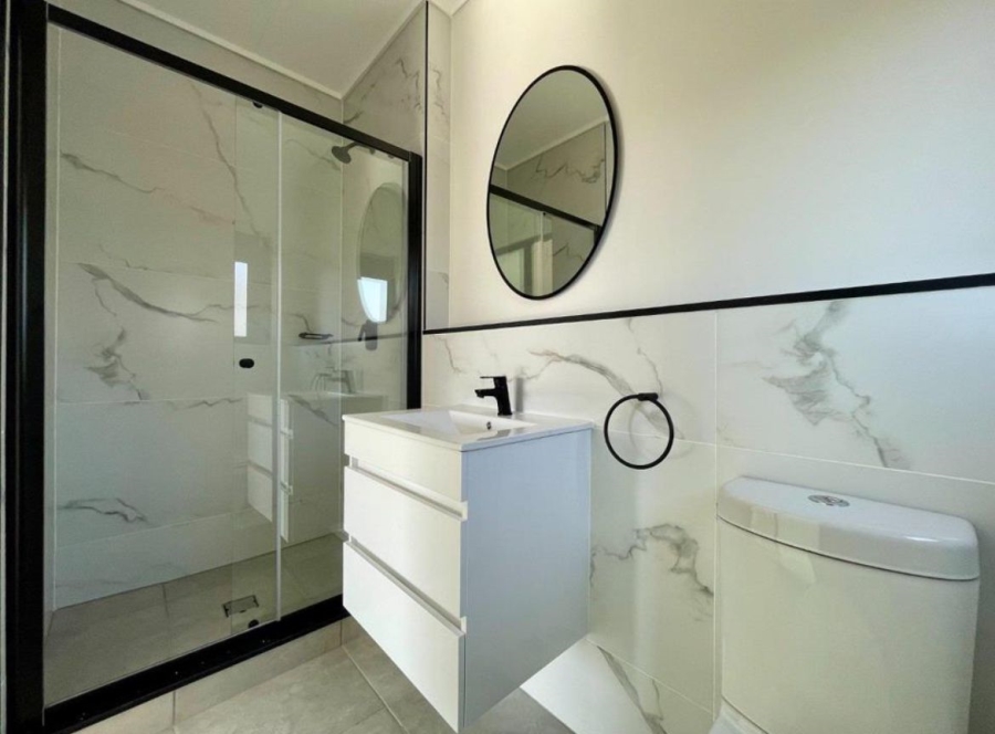 To Let  Bedroom Property for Rent in Waterfall Gauteng