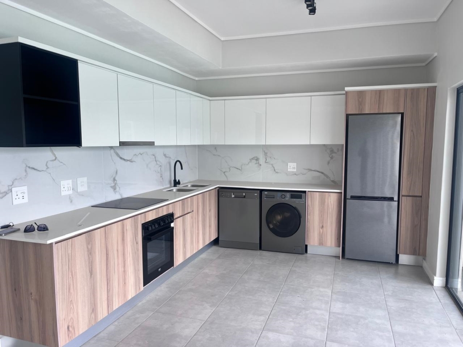 To Let 3 Bedroom Property for Rent in Waterfall Gauteng