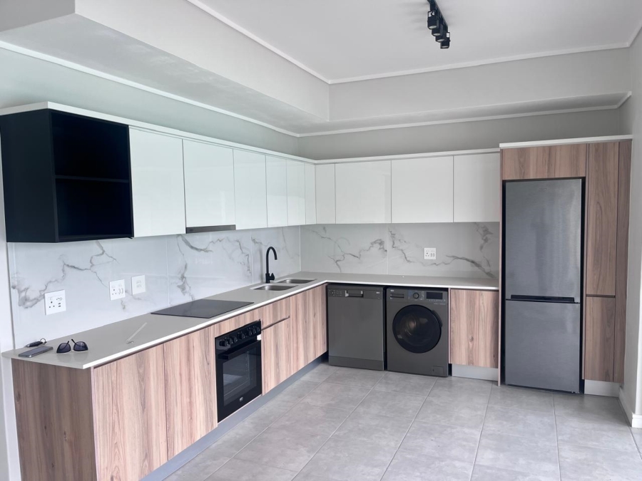 To Let 3 Bedroom Property for Rent in Waterfall Gauteng