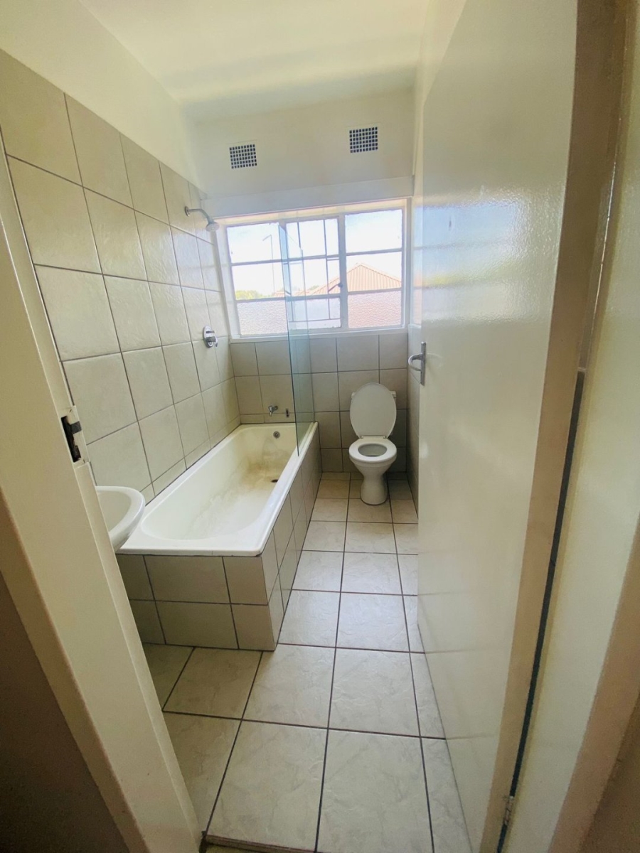 To Let 2 Bedroom Property for Rent in Germiston South Gauteng