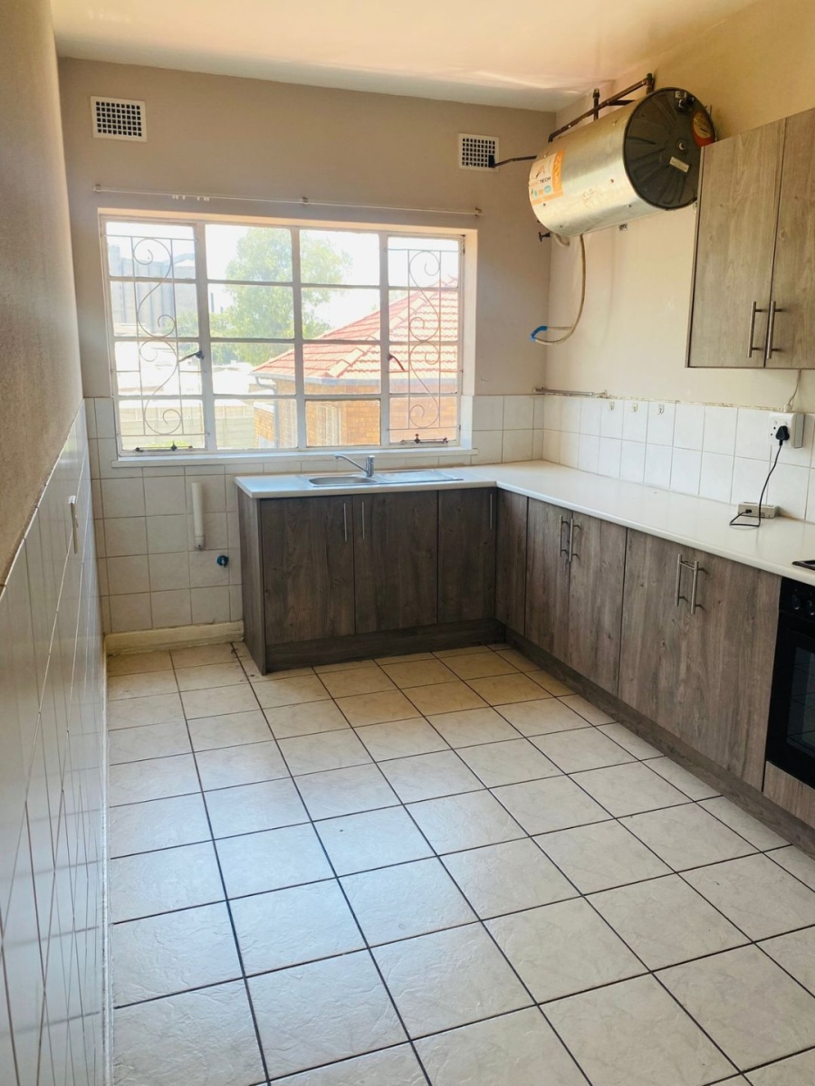 To Let 2 Bedroom Property for Rent in Germiston South Gauteng