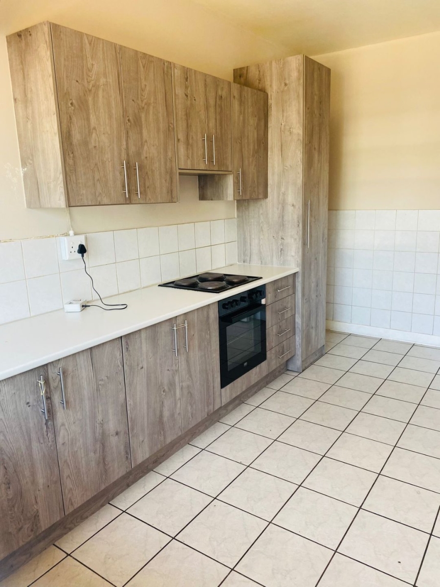 To Let 2 Bedroom Property for Rent in Germiston South Gauteng