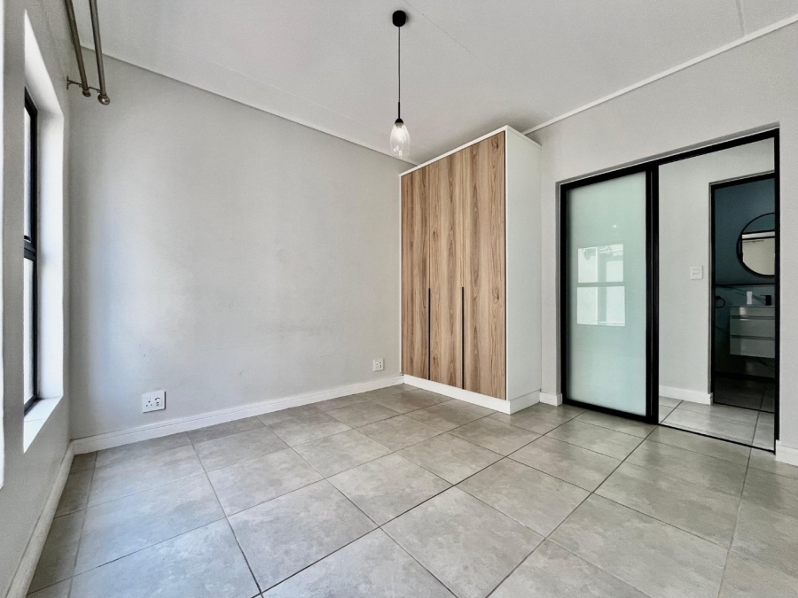 To Let 3 Bedroom Property for Rent in Waterfall Gauteng