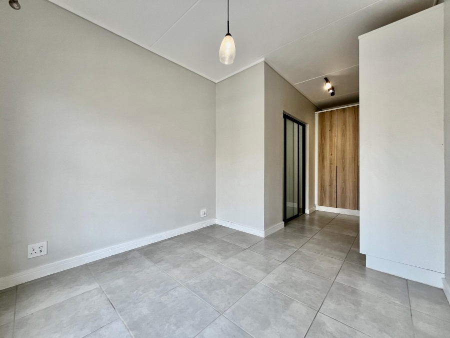 To Let 3 Bedroom Property for Rent in Waterfall Gauteng