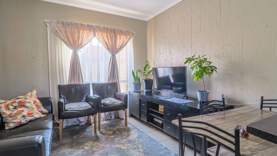 2 Bedroom Property for Sale in Ormonde View Gauteng