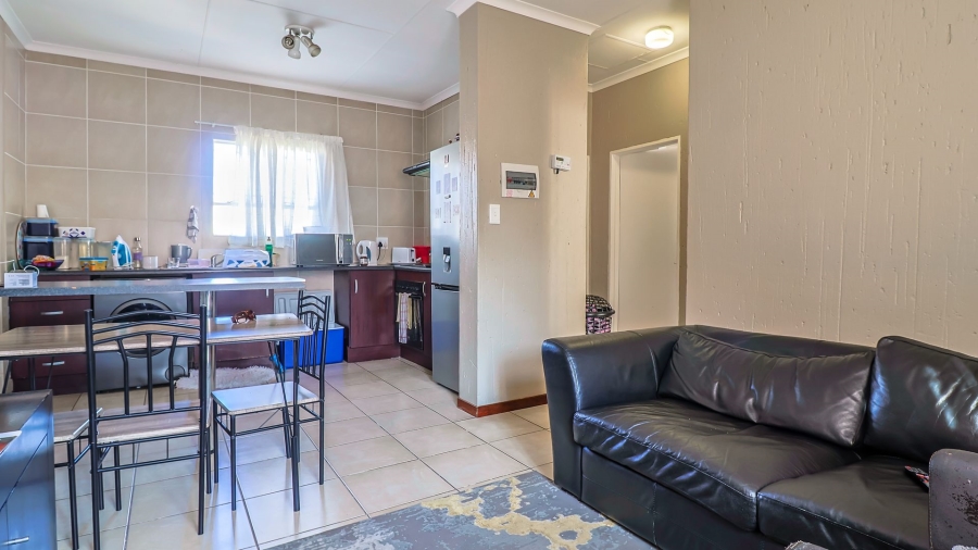 2 Bedroom Property for Sale in Ormonde View Gauteng