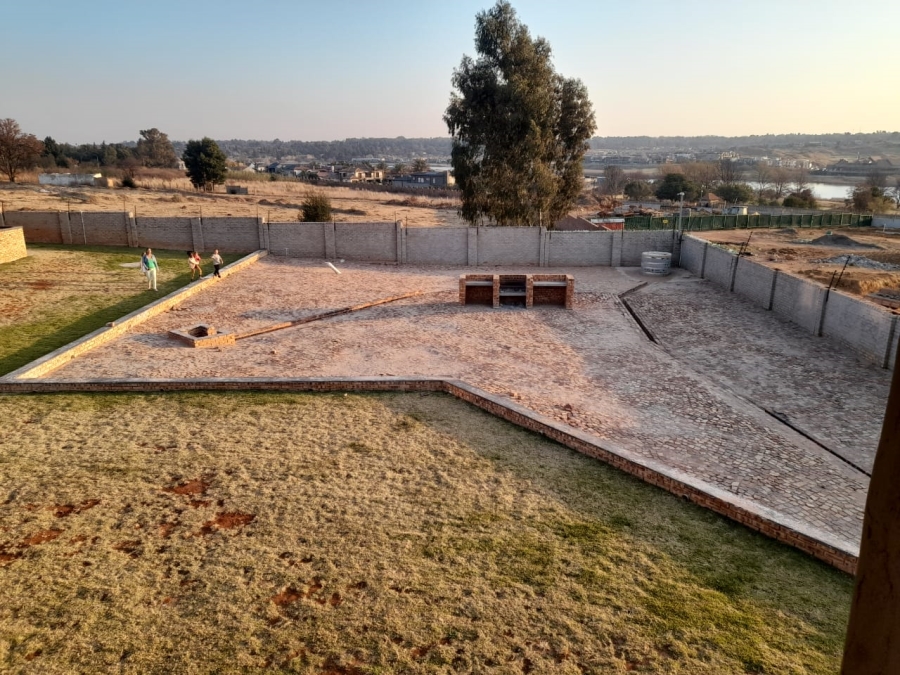 To Let 2 Bedroom Property for Rent in Rynfield A H Gauteng