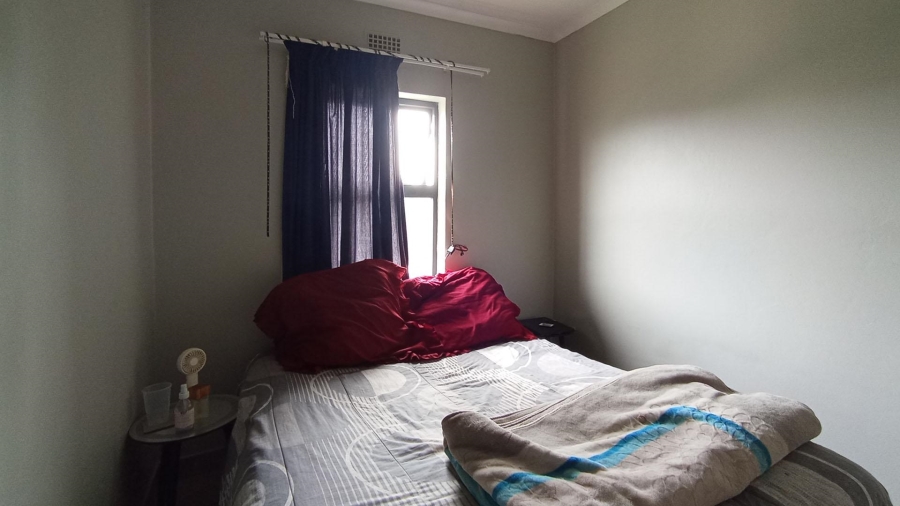 2 Bedroom Property for Sale in La Montagne Gauteng