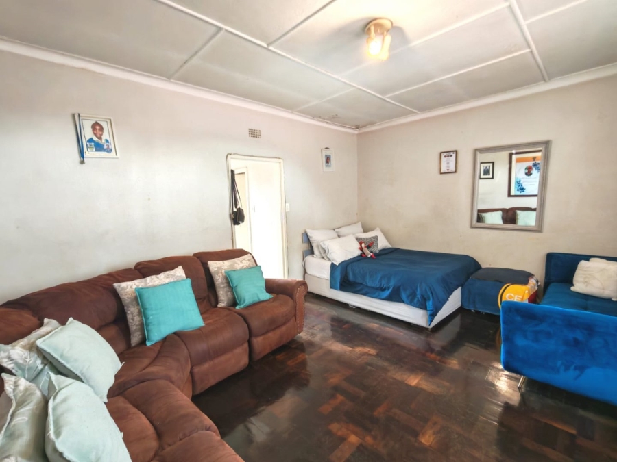 8 Bedroom Property for Sale in Rosettenville Gauteng