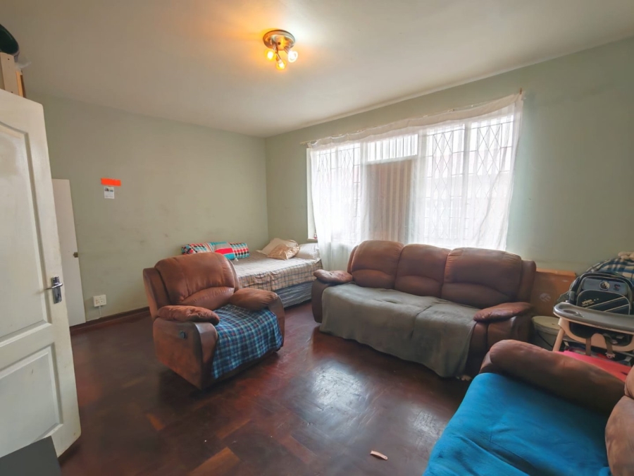 8 Bedroom Property for Sale in Rosettenville Gauteng