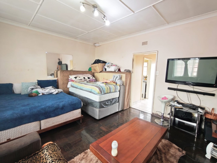 8 Bedroom Property for Sale in Rosettenville Gauteng