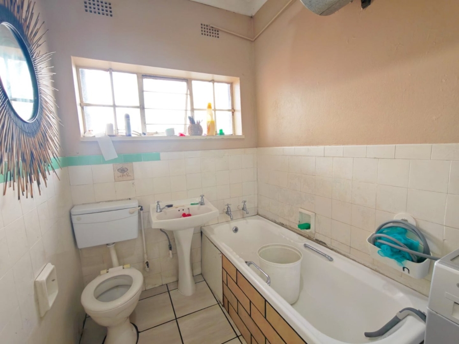 8 Bedroom Property for Sale in Rosettenville Gauteng