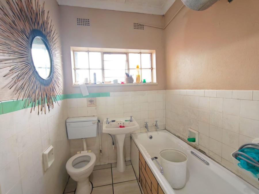 8 Bedroom Property for Sale in Rosettenville Gauteng