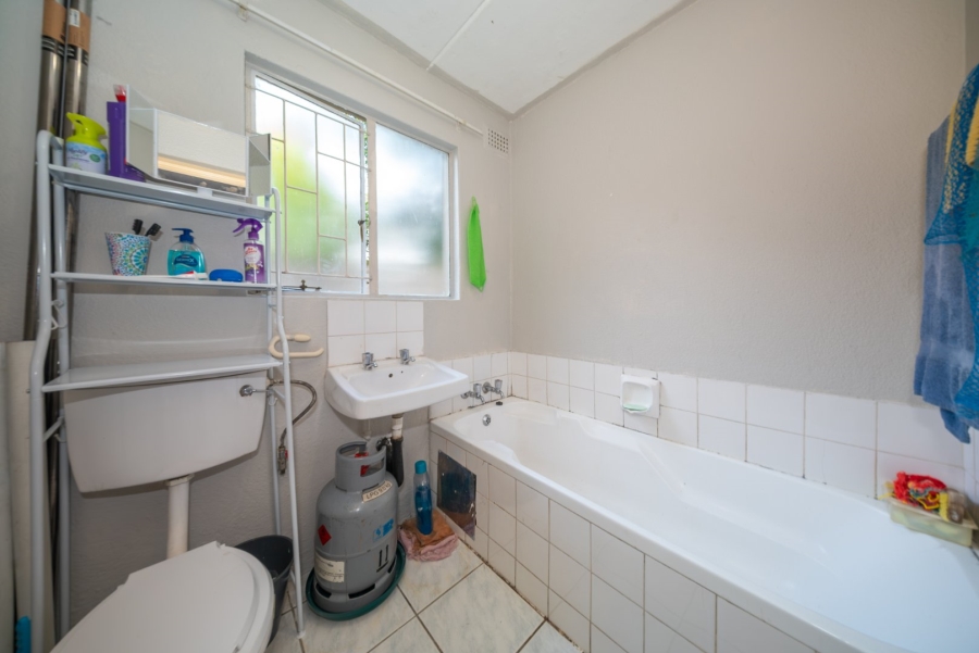 1 Bedroom Property for Sale in Eden Glen Gauteng