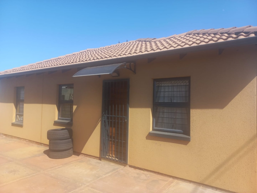 3 Bedroom Property for Sale in Protea Glen Gauteng