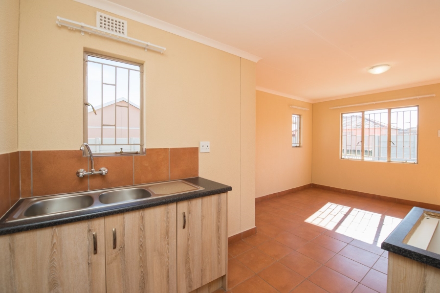 3 Bedroom Property for Sale in Protea Glen Gauteng