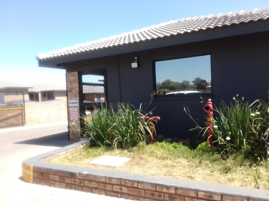 To Let 2 Bedroom Property for Rent in Rynfield A H Gauteng