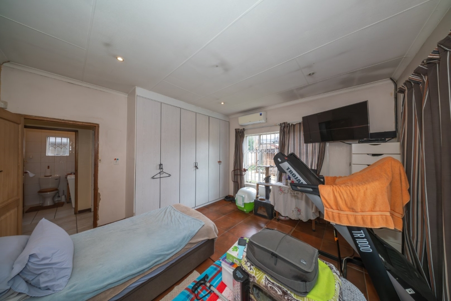 2 Bedroom Property for Sale in Wychwood Gauteng