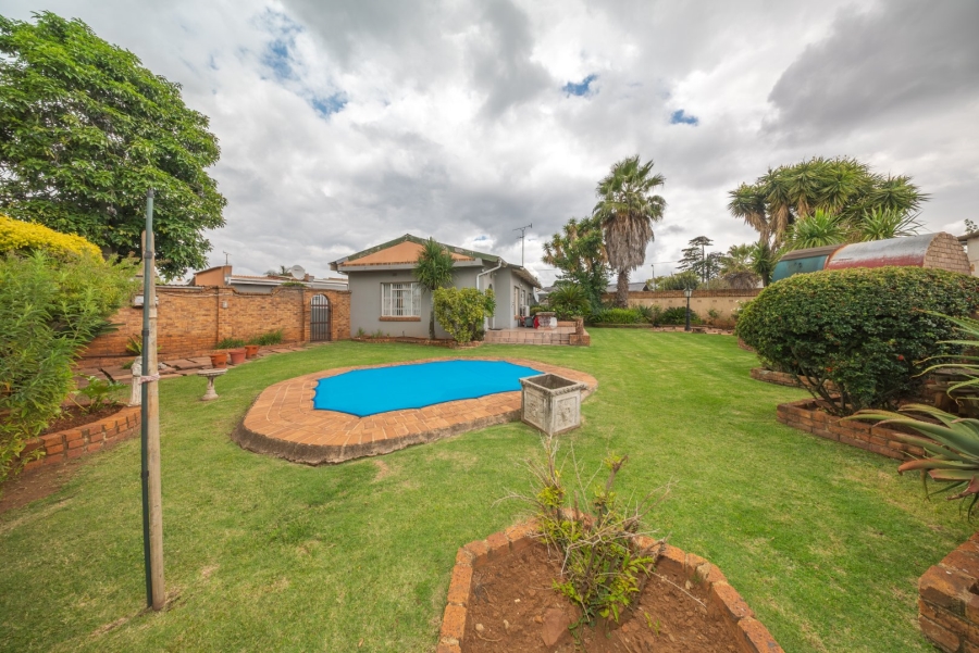 2 Bedroom Property for Sale in Wychwood Gauteng
