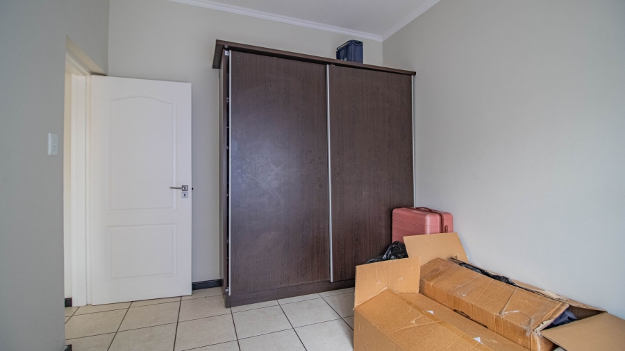 2 Bedroom Property for Sale in Oakdene Gauteng