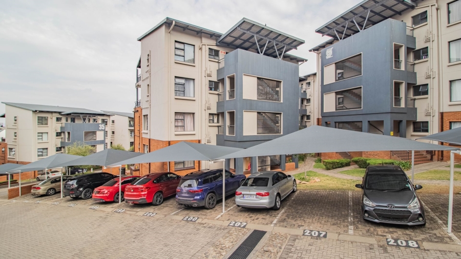 2 Bedroom Property for Sale in Oakdene Gauteng
