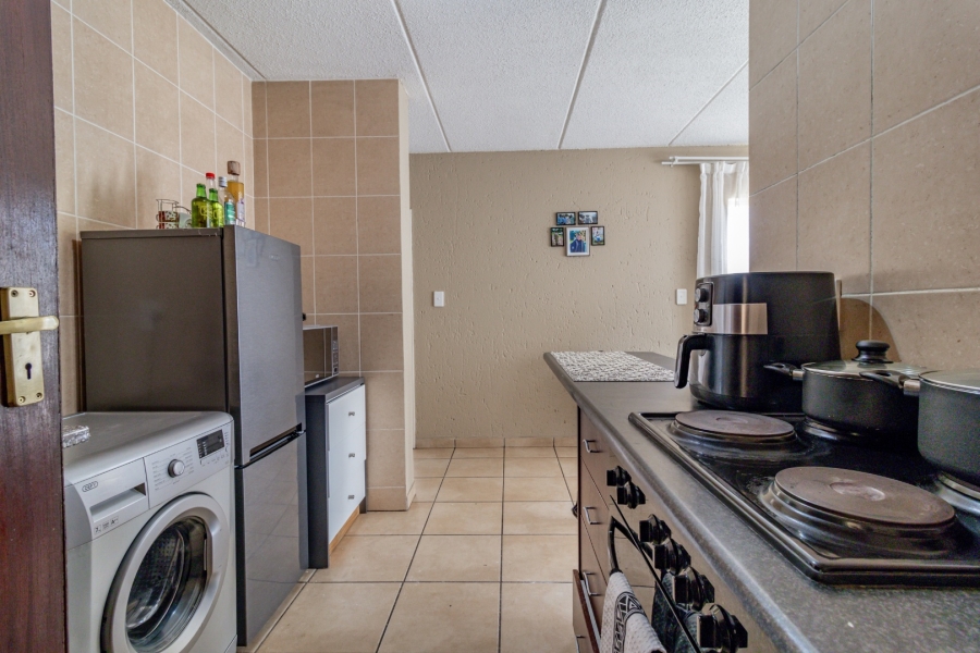 2 Bedroom Property for Sale in Ormonde View Gauteng