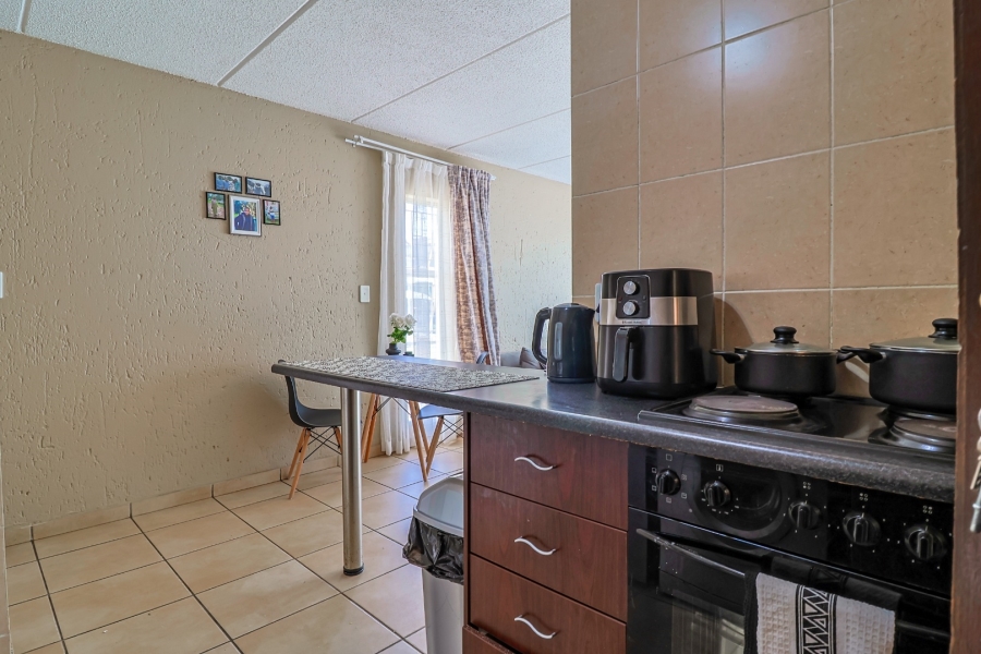 2 Bedroom Property for Sale in Ormonde View Gauteng