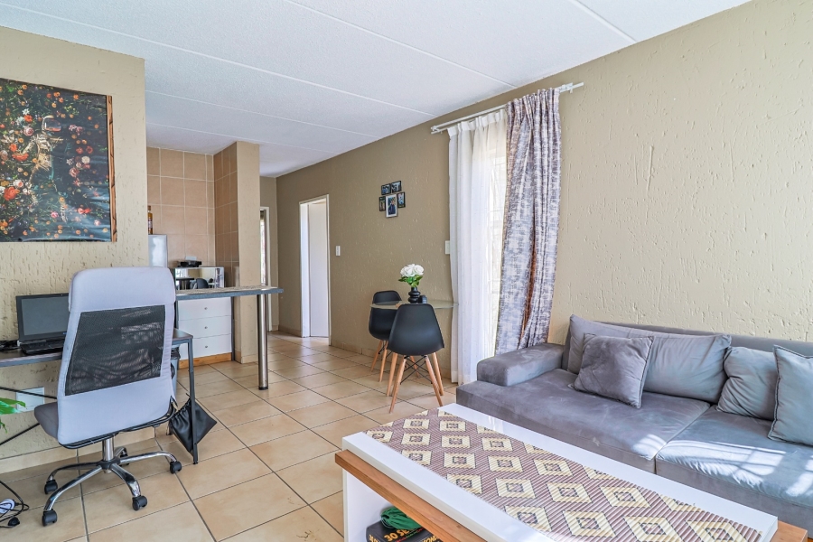 2 Bedroom Property for Sale in Ormonde View Gauteng