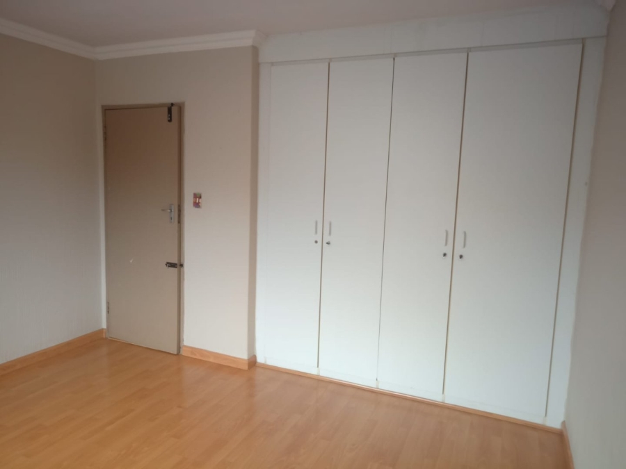 2 Bedroom Property for Sale in Vorna Valley Gauteng